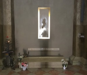 foto per annuncio della Novena da Bozzolo sulla tomba di don Mazzolari_ (1)
