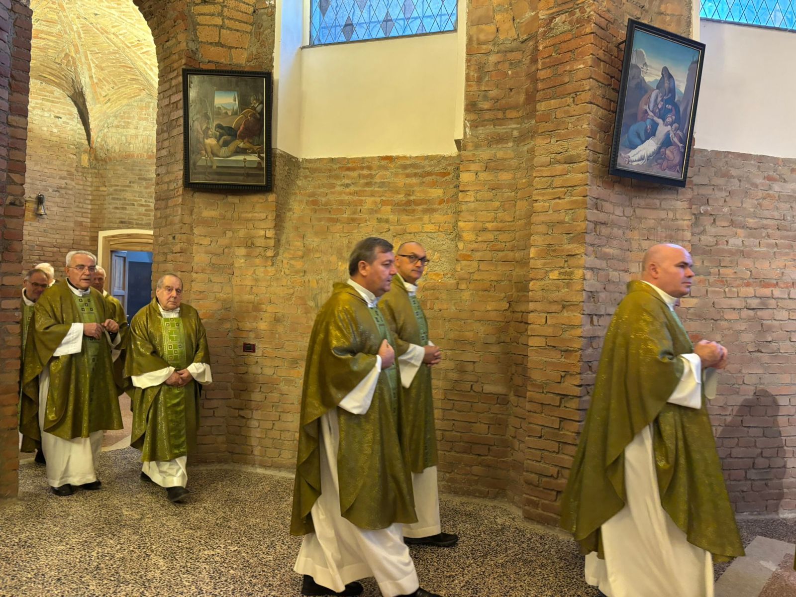 2024_ott_11_ricordo-di-don-Sterpi-in-Cripta_mdg_-73