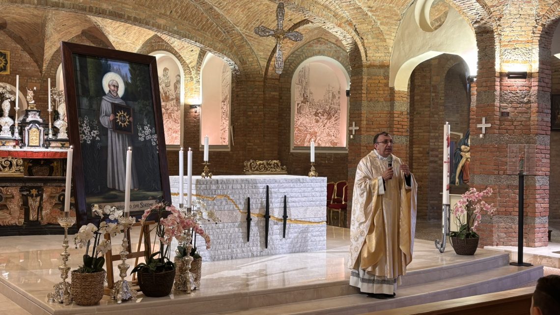 𝐂𝐄𝐋𝐄𝐁𝐑𝐀𝐓𝐎 𝐈𝐋 𝐏𝐀𝐓𝐑𝐎𝐍𝐎 𝐒𝐀𝐍 𝐁𝐄𝐑𝐍𝐀𝐑𝐃𝐈𝐍𝐎 𝐄 𝐁𝐄𝐍𝐄𝐃𝐄𝐓𝐓𝐎 𝐈𝐋 𝐍𝐔𝐎𝐕𝐎 𝐎𝐑𝐆𝐀𝐍𝐎 𝐃𝐄𝐋𝐋𝐀 𝐂𝐑𝐈𝐏𝐓𝐀
