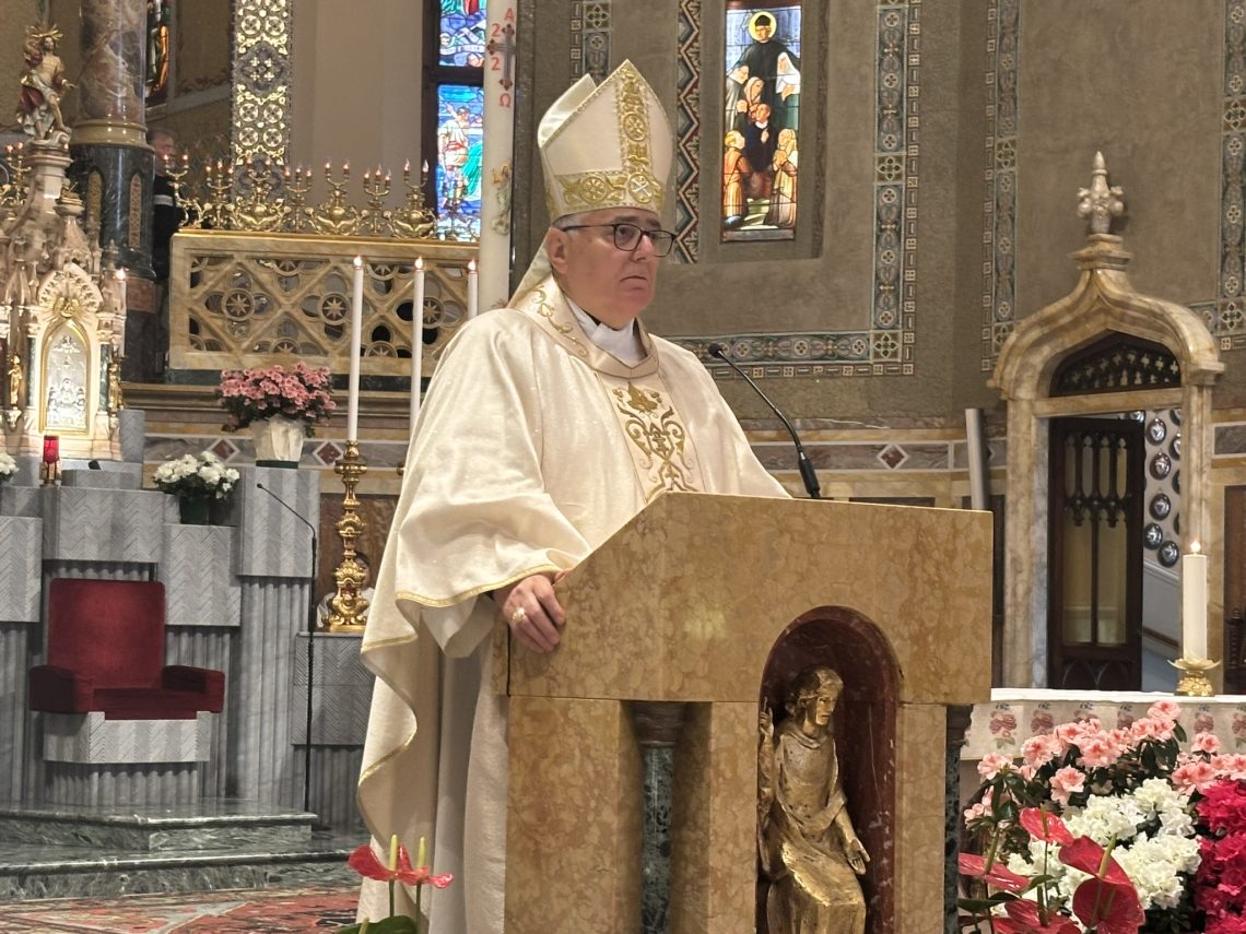 L’arcivescovo Mons. Dellagiovanna ha presieduto l’Eucaristica in Santuario