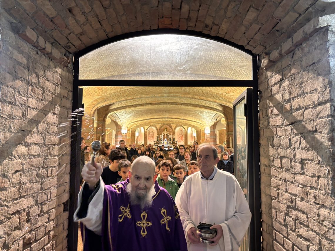 CELEBRATA LA COMMEMORAZIONE DEI DEFUNTI in Santuario e Parrocchia