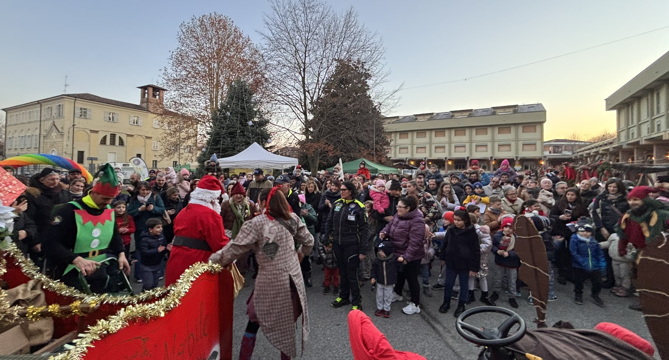 GRANDE SUCCESSO PER “IL VILLAGGIO DI NATALE” A TORTONA